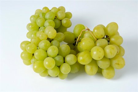 simsearch:659-01861229,k - Green grapes, variety Queen of the Vineyard Stock Photo - Premium Royalty-Free, Code: 659-01861219