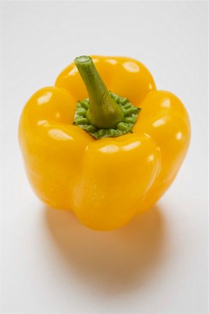 simsearch:659-03529618,k - Yellow pepper Foto de stock - Sin royalties Premium, Código: 659-01861566