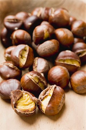 Several roasted chestnuts Stock Photo - Premium Royalty-Free, Code: 659-01861933