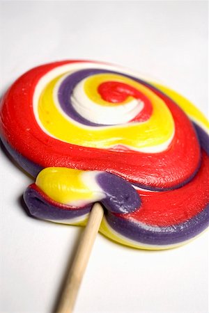 simsearch:640-03262770,k - Coloured lollipop (close-up) Stock Photo - Premium Royalty-Free, Code: 659-01862094