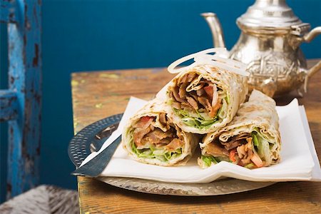 simsearch:659-01851161,k - Döner roulés de dinde Photographie de stock - Premium Libres de Droits, Code: 659-01862691