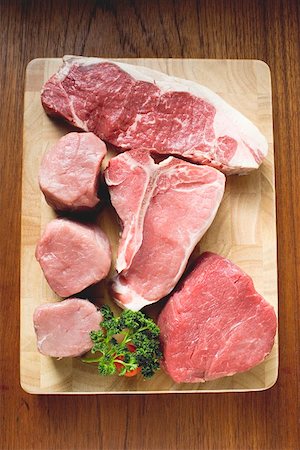 pork medallion - Various types of beef steak and pork fillets Foto de stock - Sin royalties Premium, Código: 659-01862782