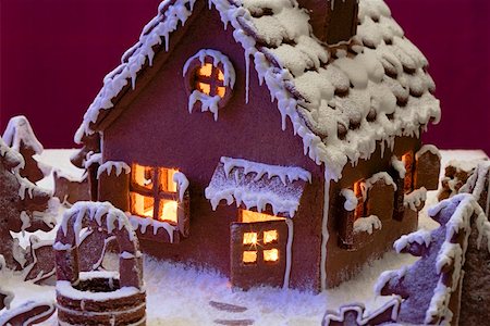 dish snow - Gingerbread house with atmosphere lighting Stock Photo - Premium Royalty-Free, Code: 659-01862978