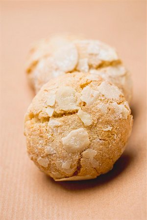 Biscuits aux amandes italiennes Photographie de stock - Premium Libres de Droits, Code: 659-01863525