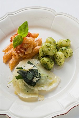 simsearch:659-01863699,k - Penne, gnocchi and ravioli on a plate Stock Photo - Premium Royalty-Free, Code: 659-01863698