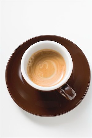 Tasse de café à la crème (vue aérienne) Photographie de stock - Premium Libres de Droits, Code: 659-01863841