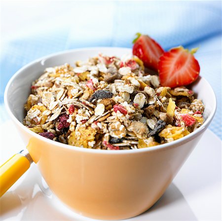 Active muesli in a bowl Foto de stock - Sin royalties Premium, Código: 659-02211130