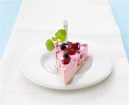 Ein Stück Wald-Obst-Kuchen Stockbilder - Premium RF Lizenzfrei, Bildnummer: 659-02211350