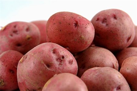 simsearch:659-06185929,k - Several red potatoes Stock Photo - Premium Royalty-Free, Code: 659-02211603