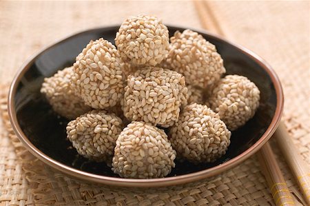 sesame ball - Small sesame balls (Asia) Stock Photo - Premium Royalty-Free, Code: 659-02211851