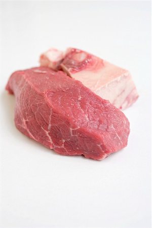 Piece of beef and bones Stock Photo - Premium Royalty-Free, Code: 659-02211947