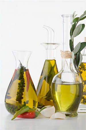 simsearch:659-02212278,k - Various herb and spice oils Stock Photo - Premium Royalty-Free, Code: 659-02212313