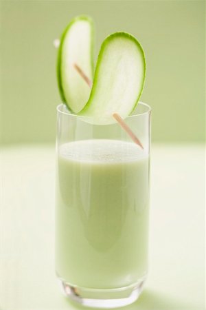 smoothie in cocktail glass - Savoury cucumber drink Stock Photo - Premium Royalty-Free, Code: 659-02213203