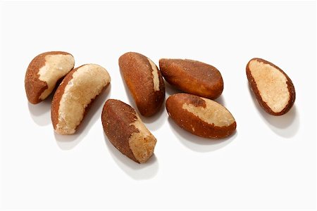 simsearch:659-01849078,k - Several Brazil nuts Foto de stock - Sin royalties Premium, Código: 659-02213907