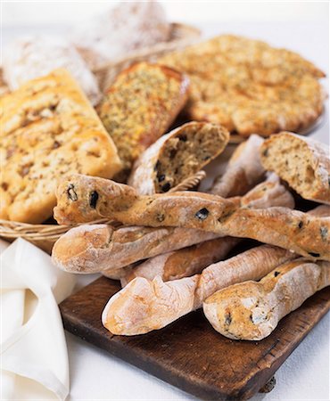 Various types of bread Foto de stock - Sin royalties Premium, Código: 659-03524001