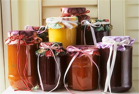 preserving - Jams and sauces in jars Stock Photo - Premium Royalty-Free, Code: 659-03524187
