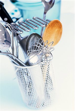 Various kitchen tools in a cutlery drainer Stock Photo - Premium Royalty-Free, Code: 659-03524195