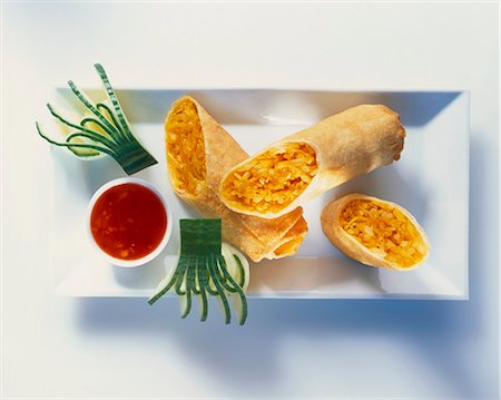 Popia (Thai spring rolls) with white cabbage filling Foto de stock - Sin royalties Premium, Código: 659-03524231