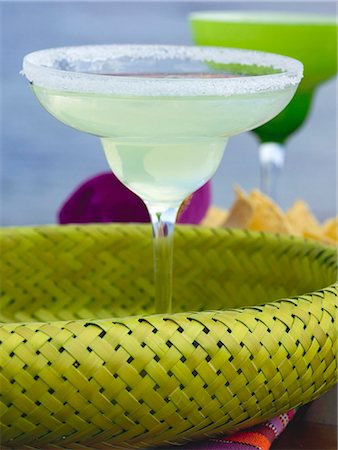 simsearch:659-06155164,k - Margarita in glass with salted rim (Mexico) Foto de stock - Sin royalties Premium, Código: 659-03524249