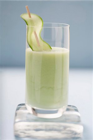 smoothie in cocktail glass - Savoury cucumber drink Stock Photo - Premium Royalty-Free, Code: 659-03524675