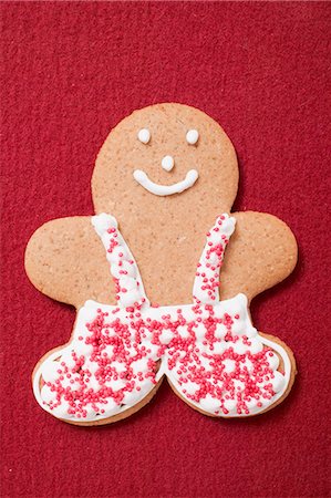 simsearch:659-03530278,k - Gingerbread man decorated with icing Foto de stock - Sin royalties Premium, Código: 659-03525349