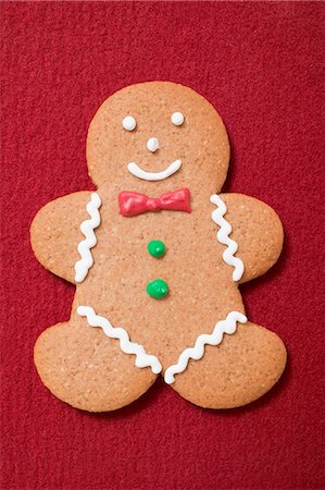 Decorated gingerbread man Stock Photo - Premium Royalty-Free, Code: 659-03525350
