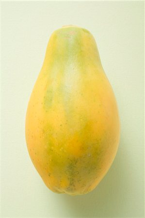 simsearch:659-03524928,k - Whole papaya Foto de stock - Sin royalties Premium, Código: 659-03525514