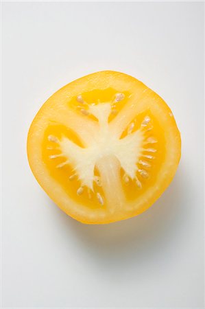 Un jaune de tomate (vue aérienne) Photographie de stock - Premium Libres de Droits, Code: 659-03526053
