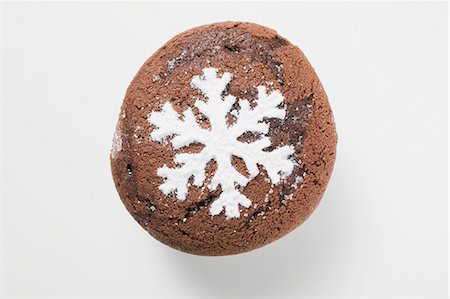 Chocolate muffin from above (Christmas) Foto de stock - Sin royalties Premium, Código: 659-03526496