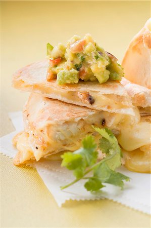 simsearch:659-06153155,k - Chicken quesadillas with guacamole (Mexico) Stock Photo - Premium Royalty-Free, Code: 659-03526885