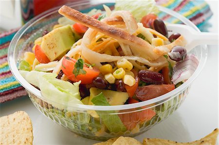 Mexican salad to take away Foto de stock - Sin royalties Premium, Código: 659-03527607