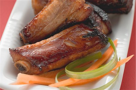 simsearch:659-03527624,k - Crispy fried pork ribs (close-up) Stock Photo - Premium Royalty-Free, Code: 659-03527627