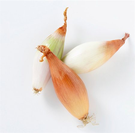shallot - Three shallots Stock Photo - Premium Royalty-Free, Code: 659-03527757