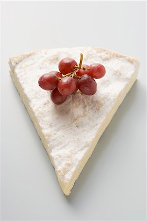 simsearch:659-01859823,k - Piece of Brie with red grapes Stock Photo - Premium Royalty-Free, Code: 659-03528166