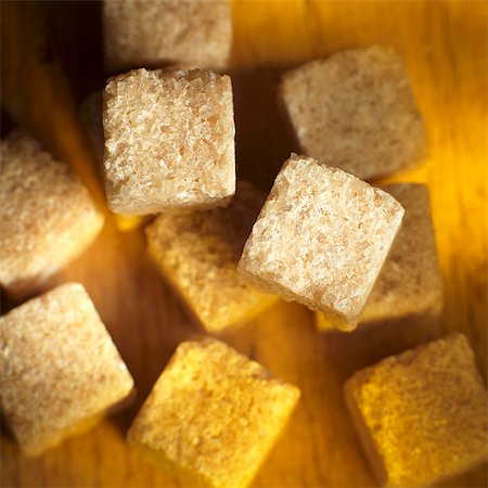 Several cane sugar cubes Stock Photo - Premium Royalty-Free, Code: 659-03528837