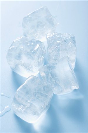 Five ice cubes Stock Photo - Premium Royalty-Free, Code: 659-03529000