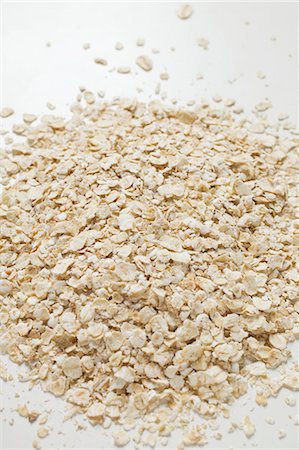 rolled oats - Un tas de flocons d'avoine Photographie de stock - Premium Libres de Droits, Code: 659-03529339