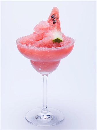 simsearch:659-03529628,k - Frozen Margarita with watermelon Foto de stock - Sin royalties Premium, Código: 659-03529446