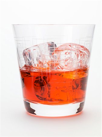 Manhattan with ice cubes Stock Photo - Premium Royalty-Free, Code: 659-03529593