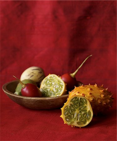simsearch:659-03524759,k - Bowl of Extic Fruit; Prickly Pear Foto de stock - Sin royalties Premium, Código: 659-03521248