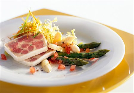 simsearch:659-01849805,k - Marinated asparagus with duck terrine Stock Photo - Premium Royalty-Free, Code: 659-03522143