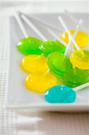 simsearch:640-03262770,k - Many coloured lollipops Stock Photo - Premium Royalty-Free, Code: 659-03522210