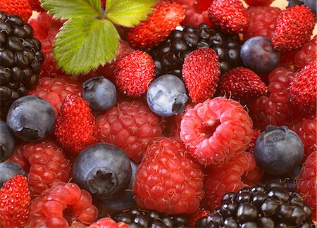 Fresh berries (full-frame) Stock Photo - Premium Royalty-Free, Code: 659-03522440