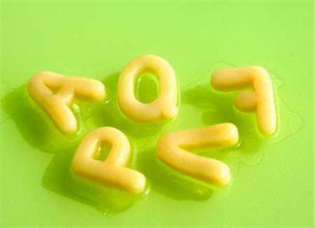 Broth with alphabet pasta Stock Photo - Premium Royalty-Free, Code: 659-03522826