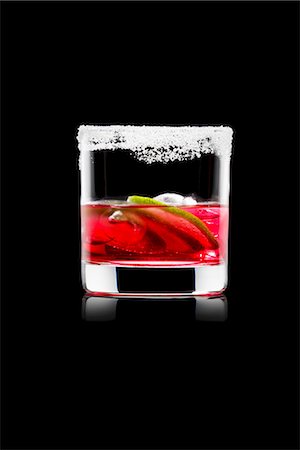 simsearch:659-07028141,k - Atta Boy (Drink made with gin, vermouth and grenadine Stock Photo - Premium Royalty-Free, Code: 659-03523696