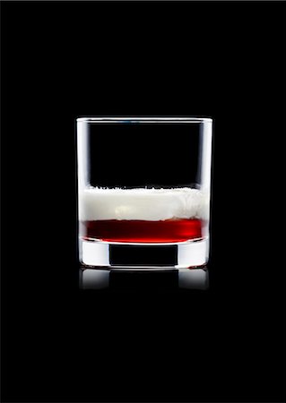 simsearch:659-03536445,k - Drink made with coffee liqueur and vodka Stock Photo - Premium Royalty-Free, Code: 659-03523704