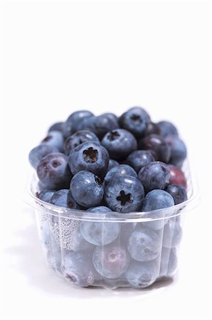 Blueberries in plastic punnet Stock Photo - Premium Royalty-Free, Code: 659-03534323