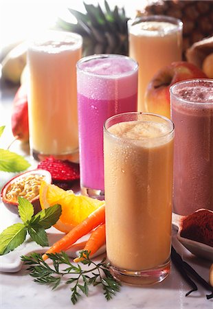 different cocktails - Several sweet and savoury milkshakes Stock Photo - Premium Royalty-Free, Code: 659-03534363