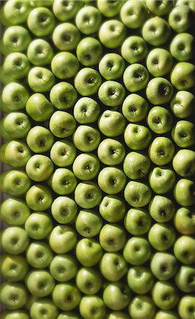 simsearch:659-06903393,k - Granny Smith apples (full-frame) Stock Photo - Premium Royalty-Free, Code: 659-03534377