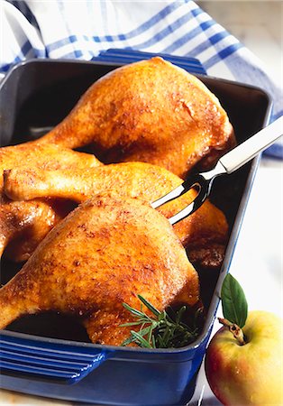 Roast chicken legs Fotografie stock - Premium Royalty-Free, Codice: 659-03534378